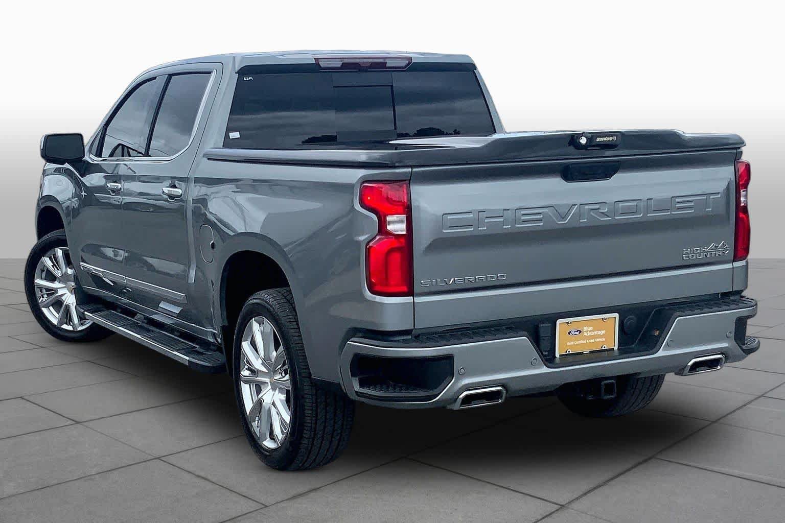 Used 2024 Chevrolet Silverado 1500 High Country AWD/4WD image 12
