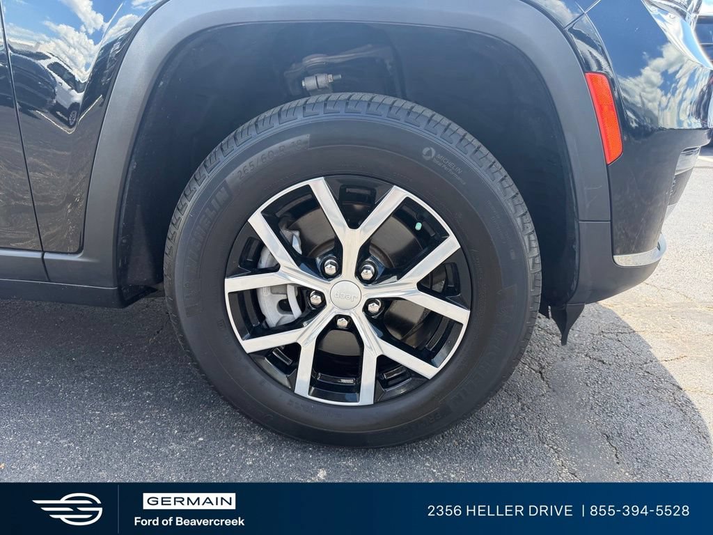 Used 2024 Jeep Grand Cherokee L Limited w/ Trailer Tow Package AWD/4WD image 11