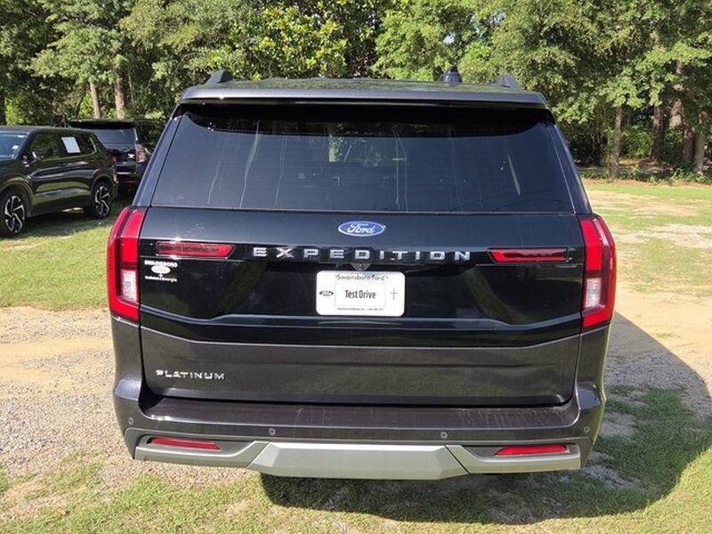 Certified 2025 Ford Expedition Platinum AWD/4WD image 12