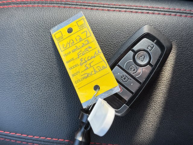 Certified 2023 Ford Escape ST-Line w/ Tech Pack #1 AWD/4WD image 15