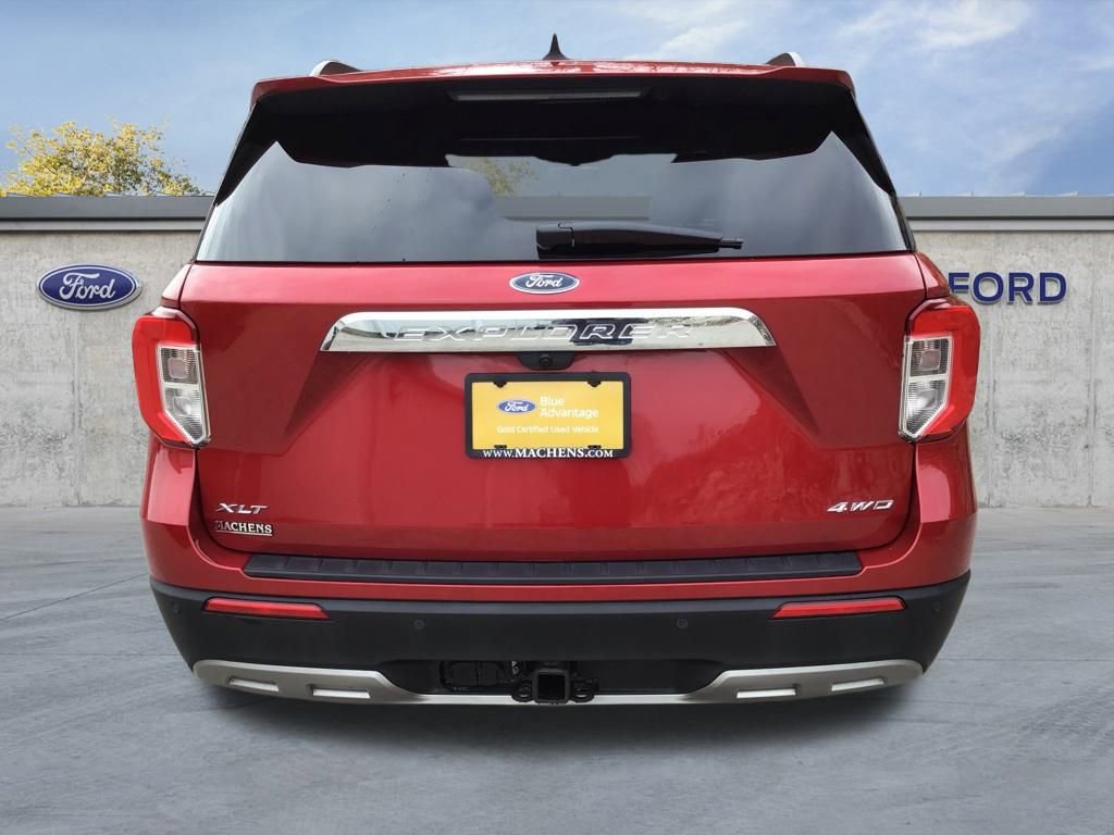 Certified 2024 Ford Explorer XLT w/ Equipment Group 202A image 3