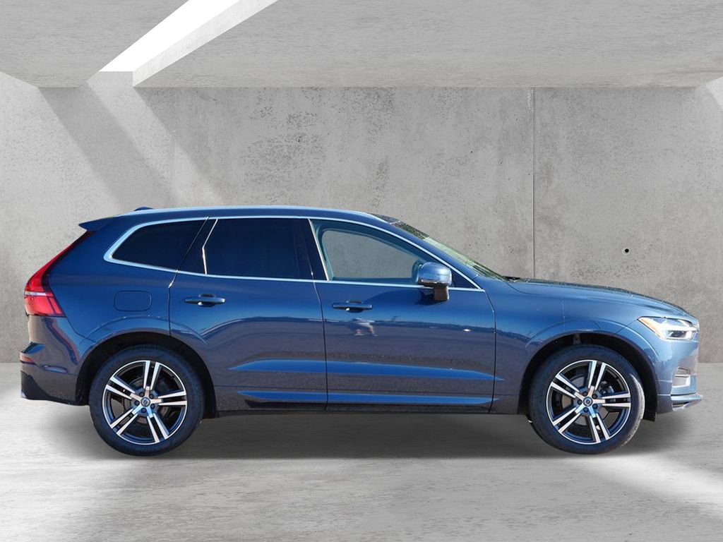 Used 2020 Volvo XC60 T5 Momentum AWD/4WD image 2