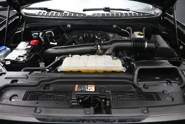 Certified 2026 Ford Expedition Active AWD/4WD image 32