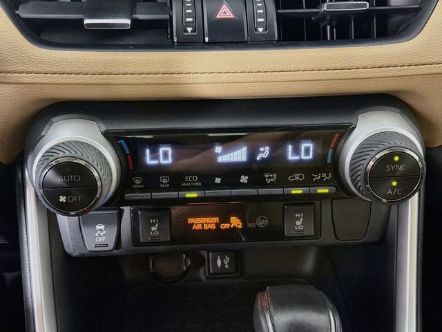 Used 2019 Toyota RAV4 XLE Premium w/ Cold Weather Package FWD image 19