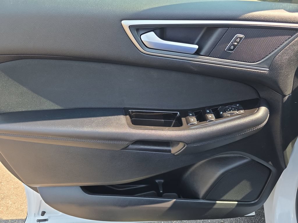 Certified 2018 Ford Edge SEL FWD image 14