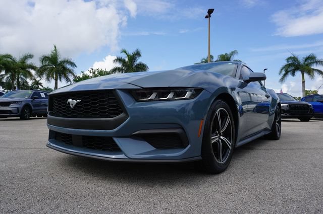 Certified 2025 Ford Mustang Coupe RWD image 16