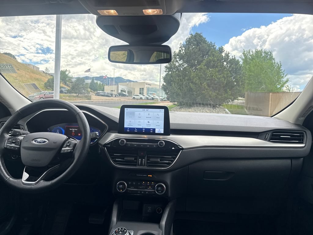 Certified 2021 Ford Escape Titanium AWD/4WD image 28