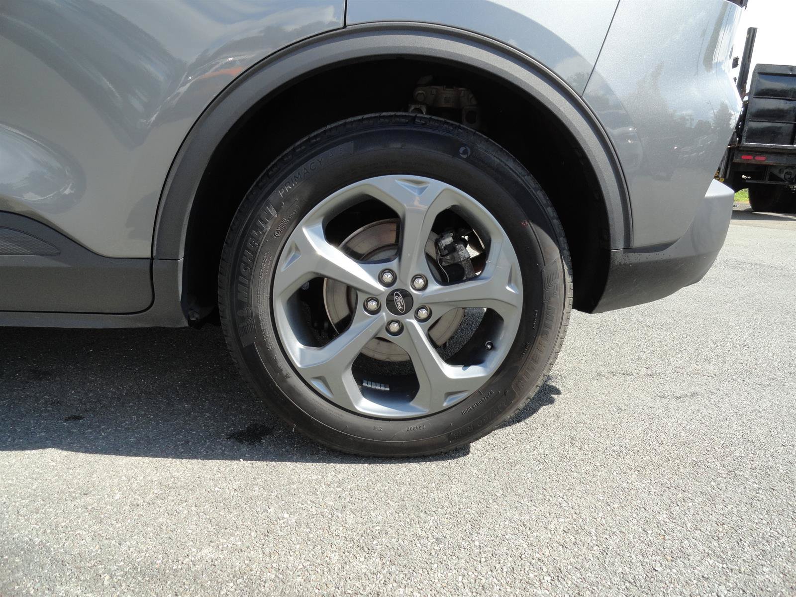 Certified 2025 Ford Escape ST-Line AWD/4WD image 9