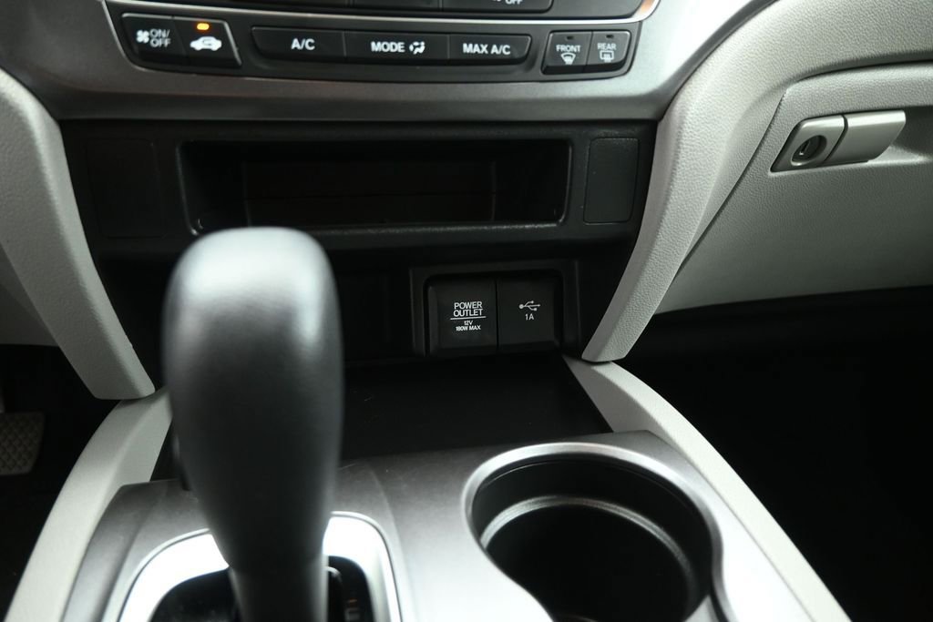 Used 2019 Honda Pilot LX image 17