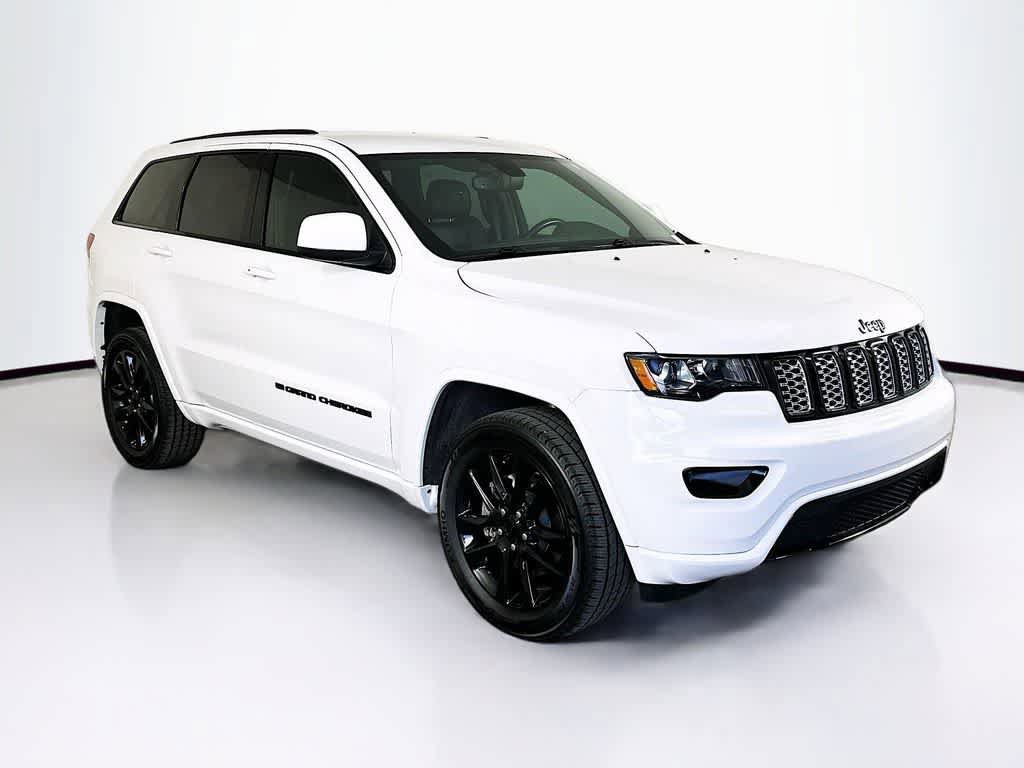 Used 2022 Jeep Grand Cherokee Laredo X AWD/4WD image 24