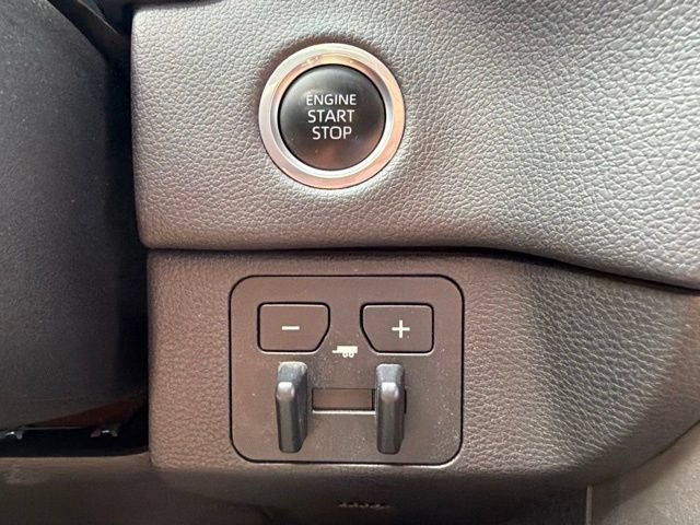 Used 2024 Toyota Tundra Limited AWD/4WD image 42