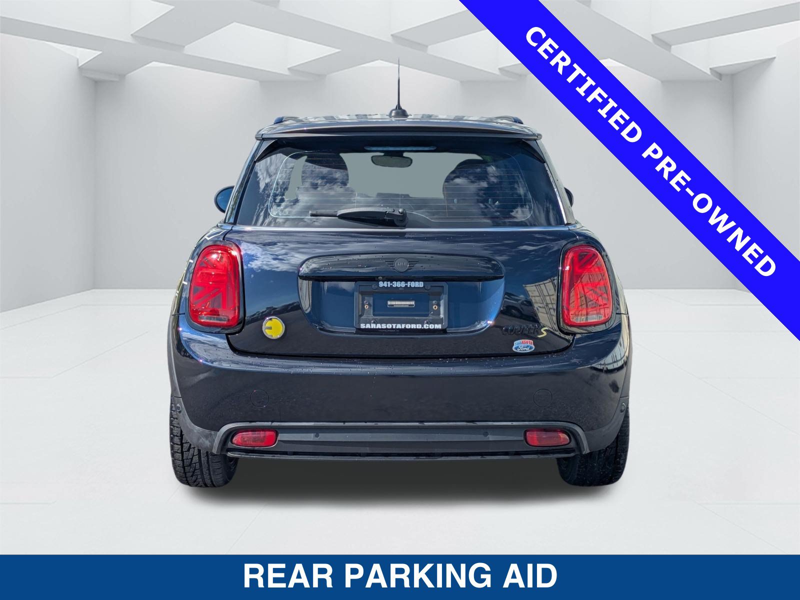Used 2024 MINI Cooper SE FWD image 6