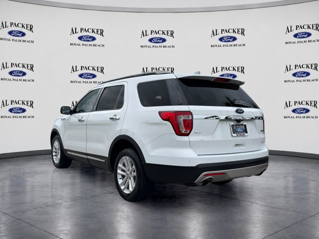 Certified 2017 Ford Explorer XLT FWD image 11