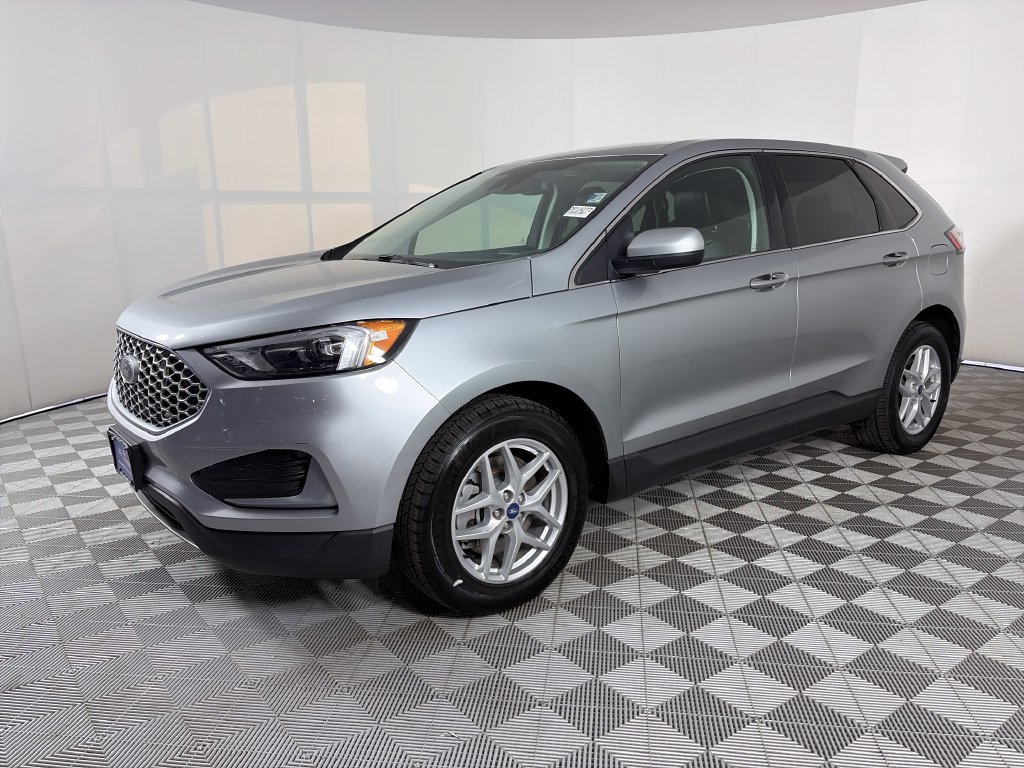 Certified 2024 Ford Edge SEL AWD/4WD image 3