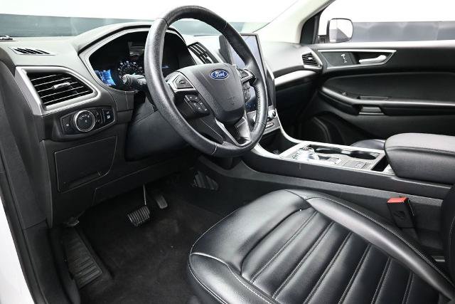 Certified 2024 Ford Edge SEL w/ Convenience Package AWD/4WD image 16