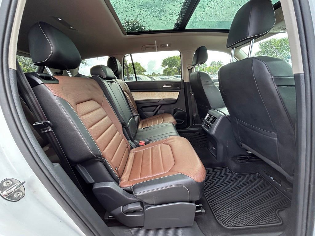Used 2021 Volkswagen Atlas SEL Premium AWD/4WD image 26