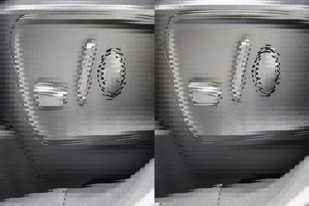 Certified 2024 Ford Escape SE image 53