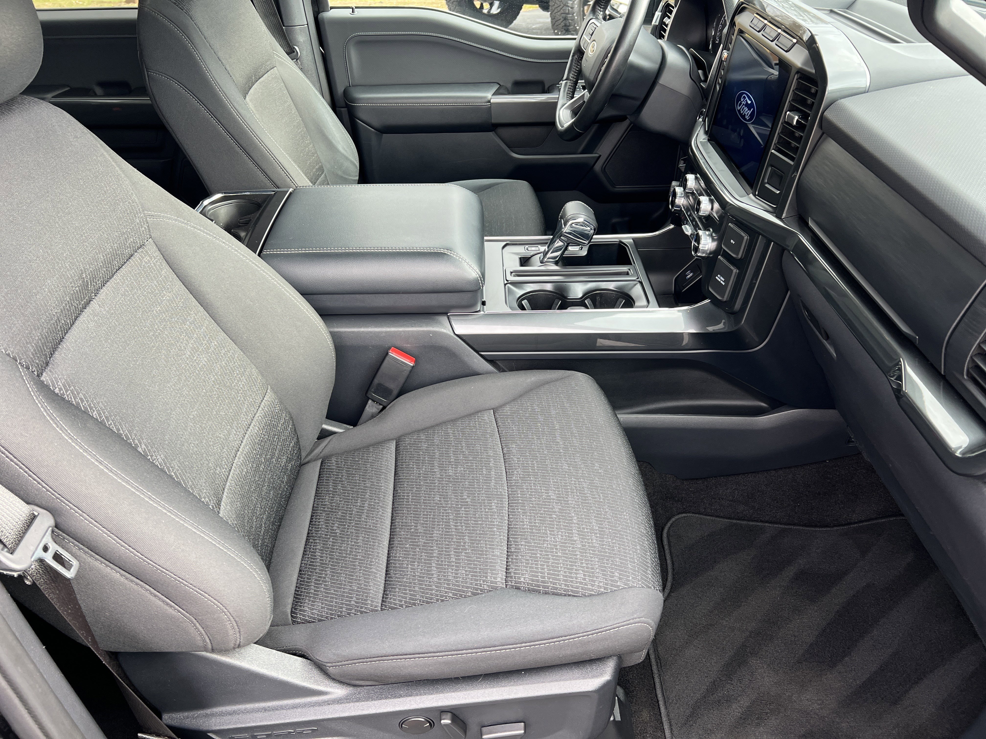 Certified 2022 Ford F150 XLT w/ Equipment Group 302A High image 14