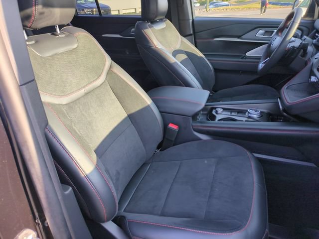 Certified 2025 Ford Explorer ST w/ Sun And Sound Package AWD/4WD image 36