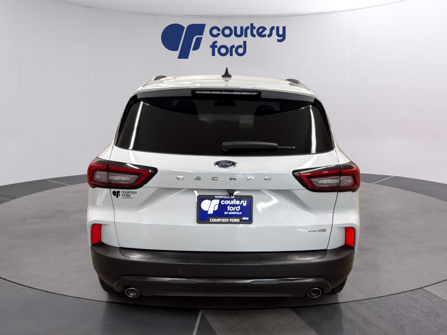 Certified 2025 Ford Escape ST-Line w/ Tech Pack #1 AWD/4WD image 7