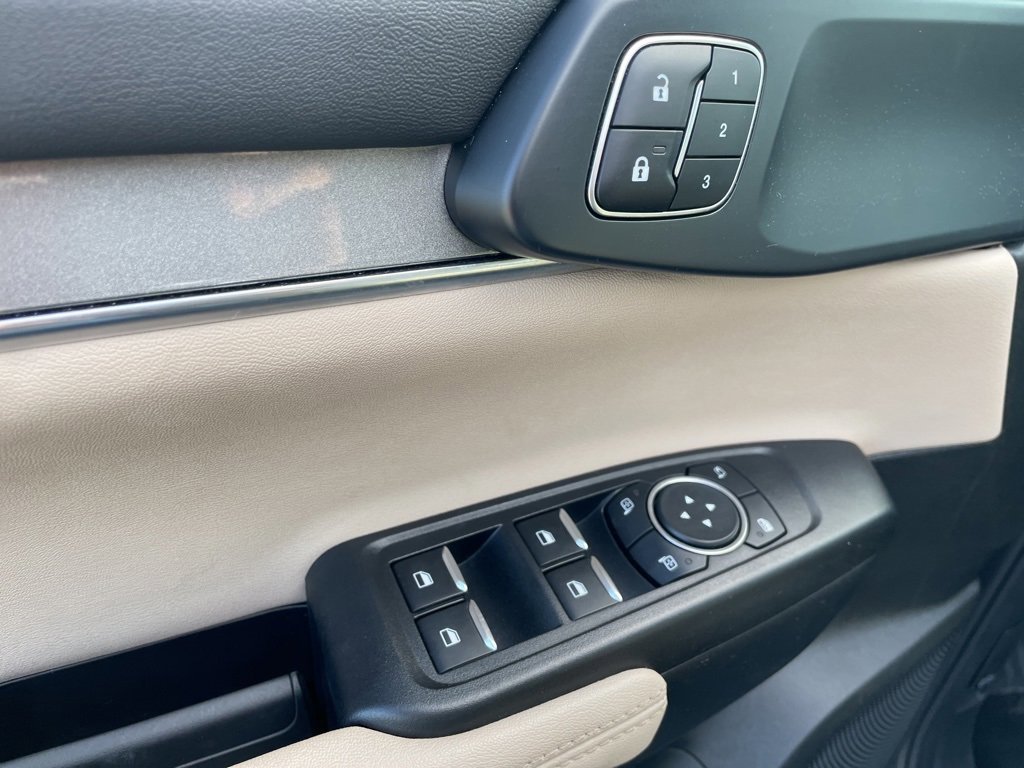 Certified 2024 Ford Ranger Lariat w/ FX4 Off-Road Package image 13