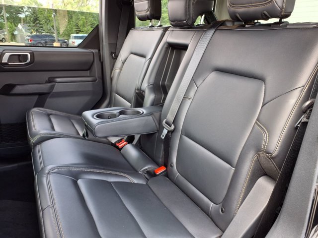 Certified 2025 Ford Bronco Badlands AWD/4WD image 8