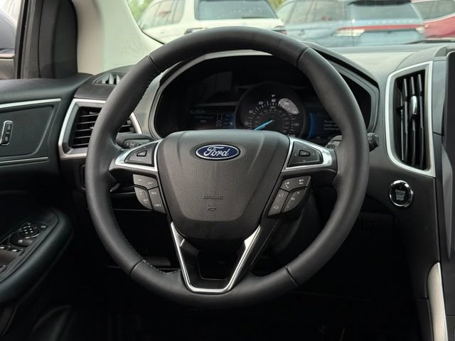 Certified 2023 Ford Edge SEL w/ Convenience Package AWD/4WD image 6