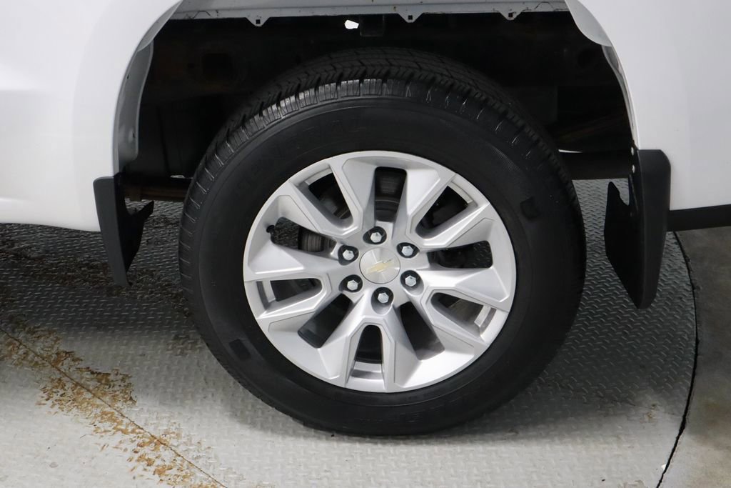 Used 2020 Chevrolet Silverado 1500 Custom w/ Custom Value Package image 18