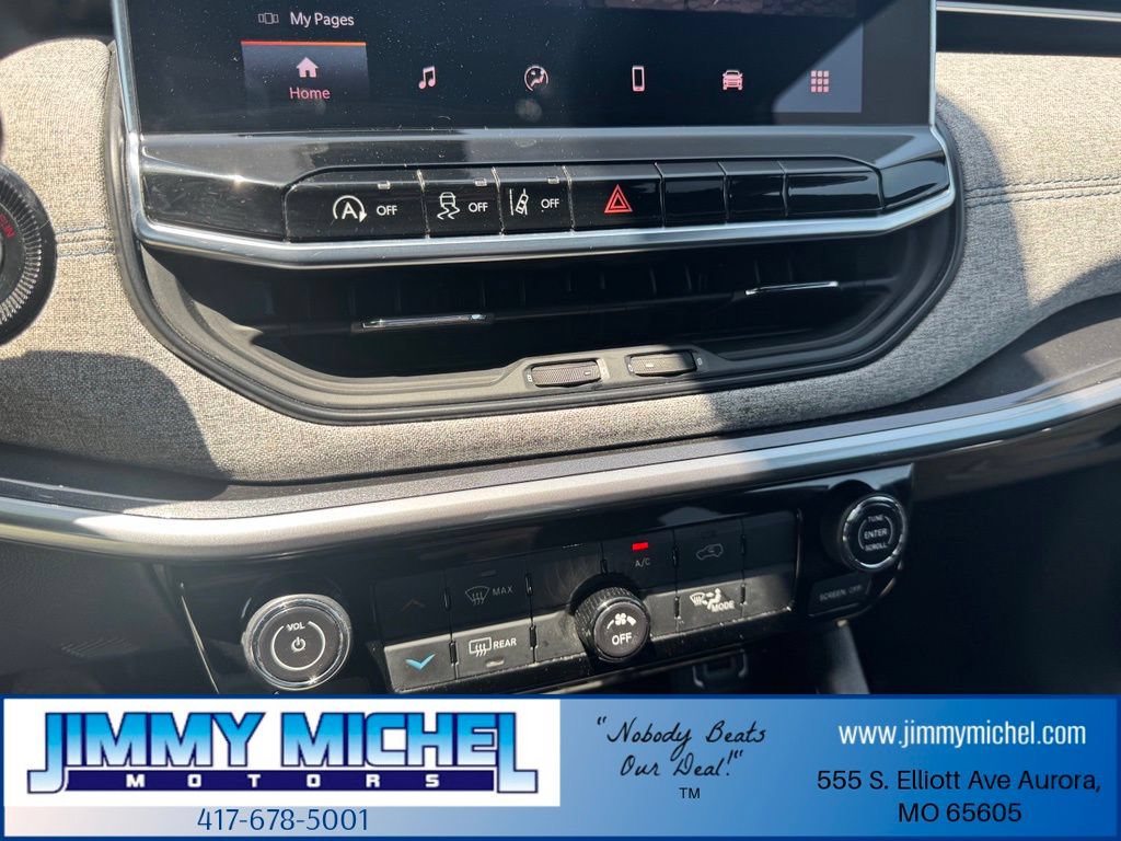 Used 2024 Jeep Compass Latitude AWD/4WD image 12