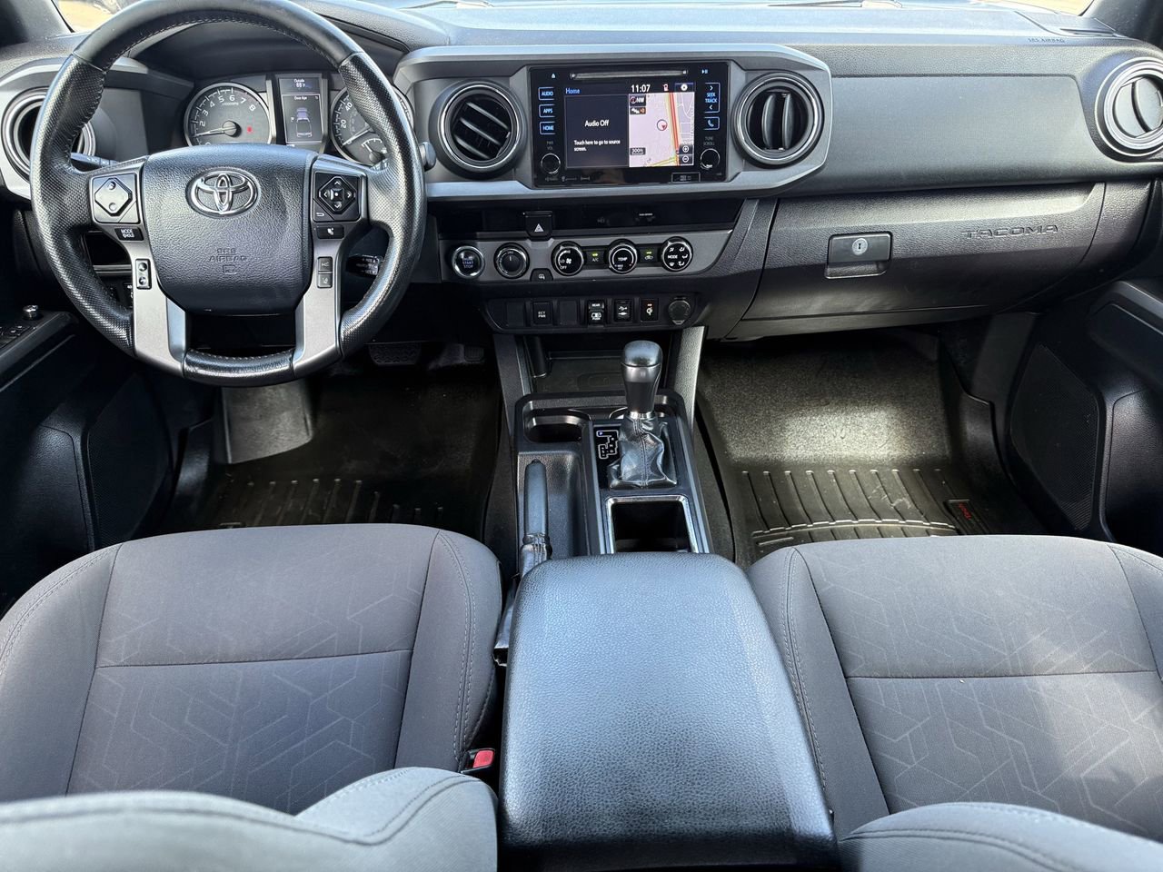 Used 2018 Toyota Tacoma TRD Off-Road AWD/4WD image 10
