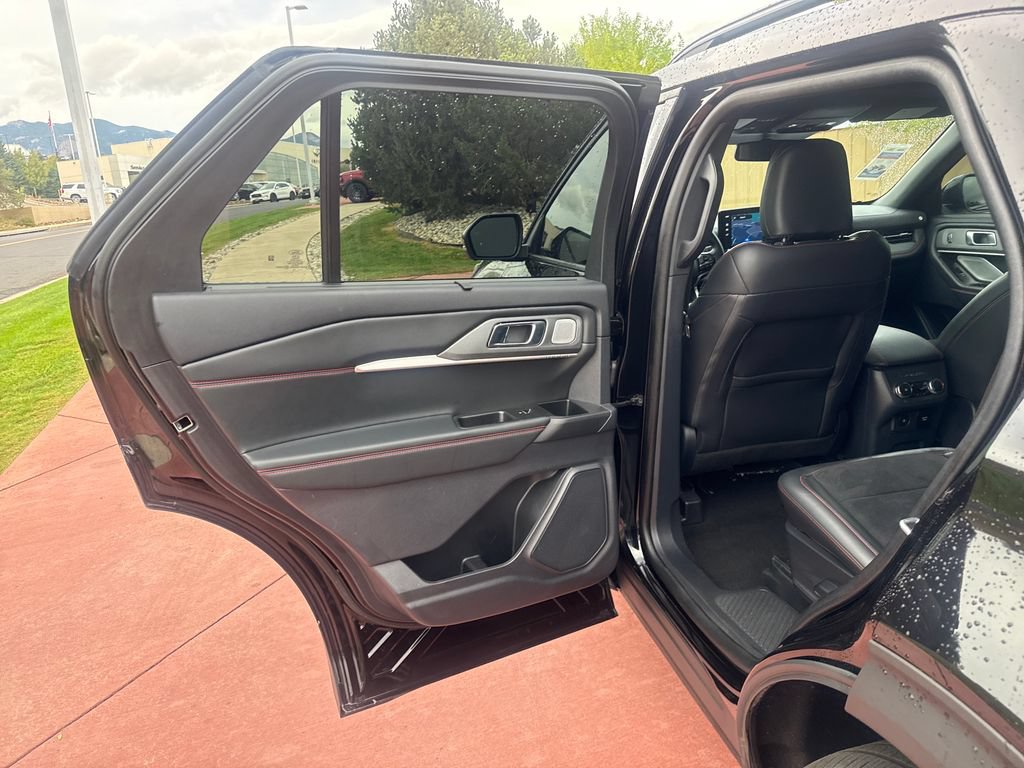 Certified 2025 Ford Explorer ST AWD/4WD image 20