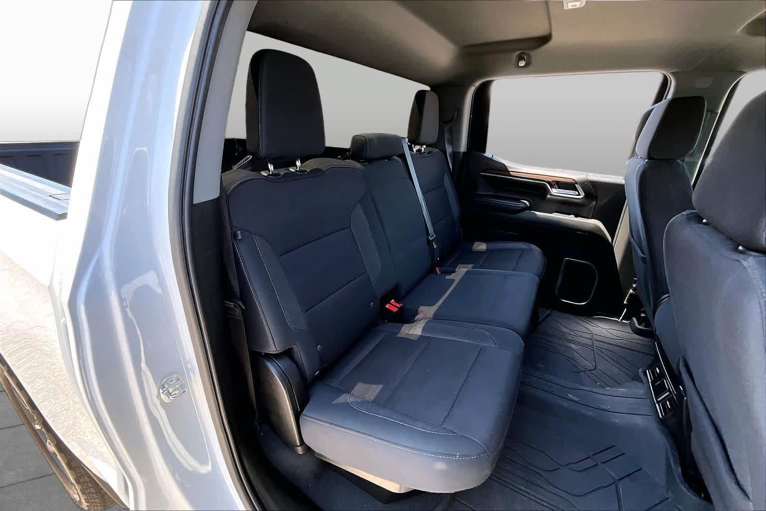 Used 2023 Chevrolet Silverado 1500 LT w/ Protection Package RWD image 19