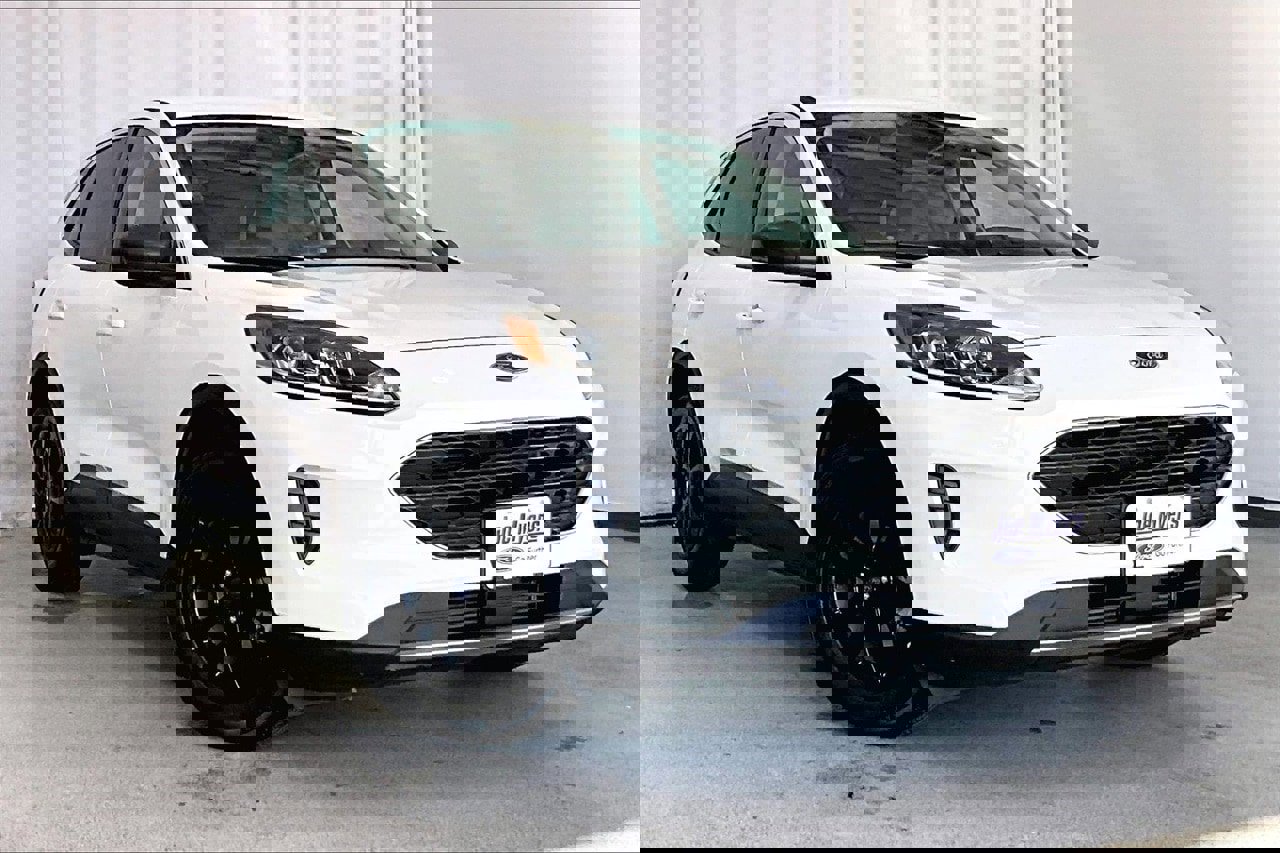 Certified 2022 Ford Escape SE w/ Convenience Package