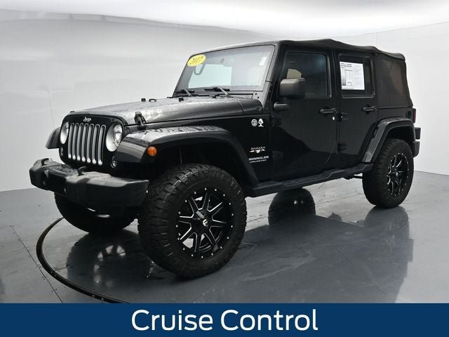 Used 2017 Jeep Wrangler Unlimited Sahara w/ Max Tow Package AWD/4WD image 5