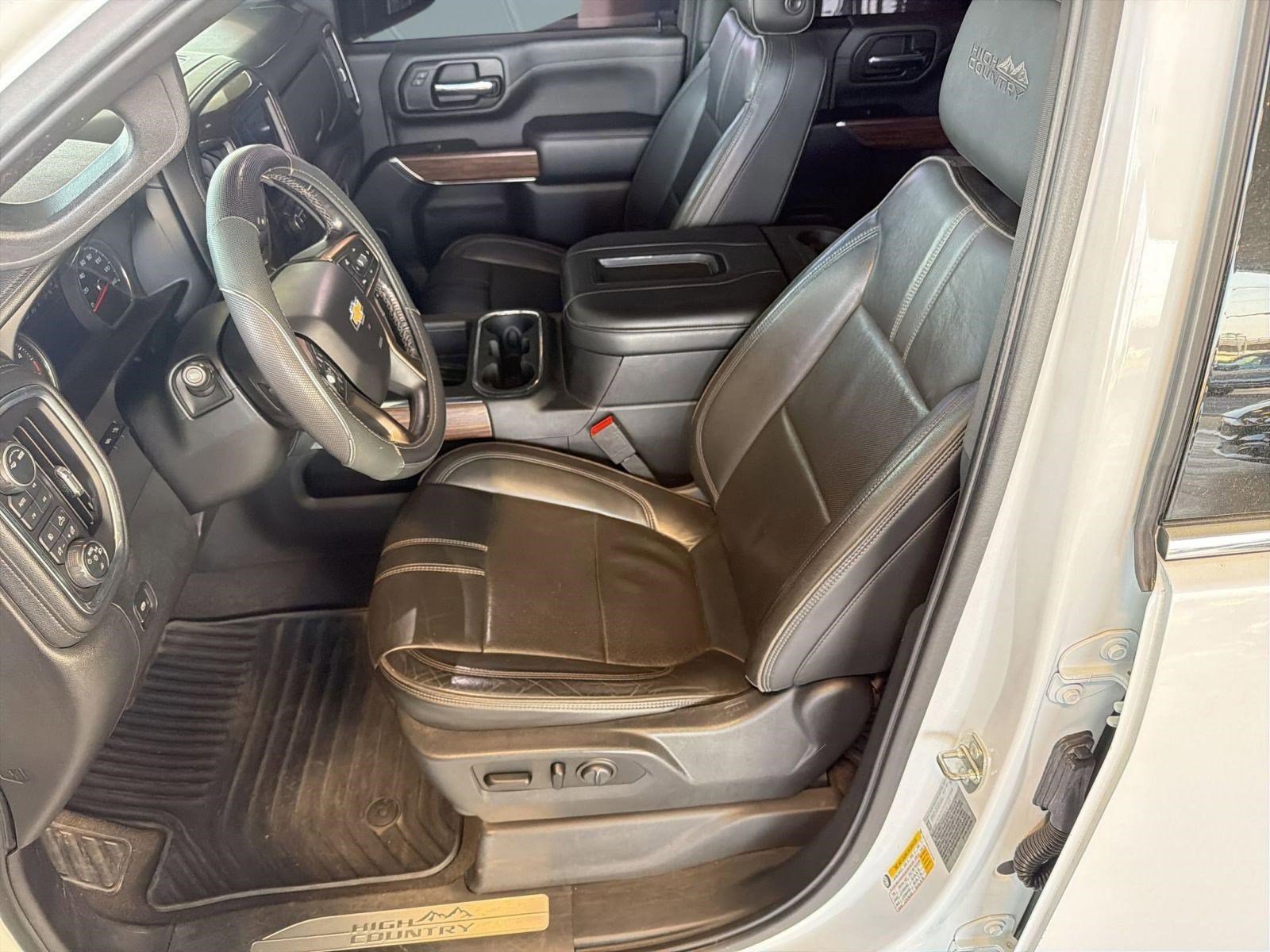 Used 2020 Chevrolet Silverado 2500 High Country w/ Technology Package image 10