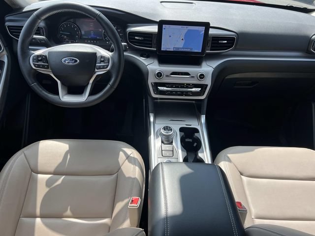 Certified 2024 Ford Explorer XLT w/ Equipment Group 202A AWD/4WD image 14