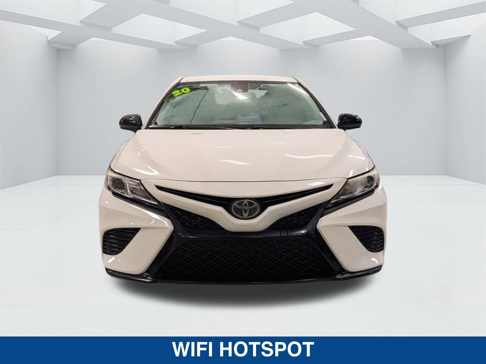 Used 2020 Toyota Camry SE image 8