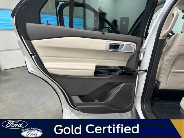 Certified 2022 Ford Explorer Platinum w/ Equipment Group 601A image 29