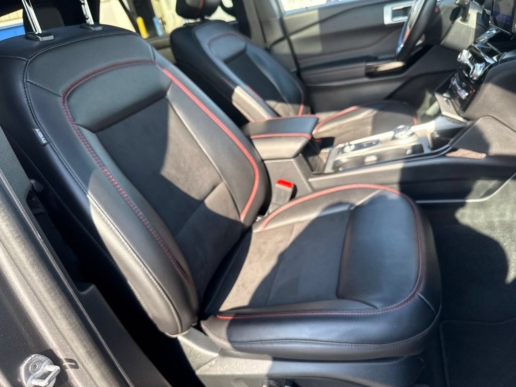 Certified 2023 Ford Explorer ST-Line AWD/4WD image 35