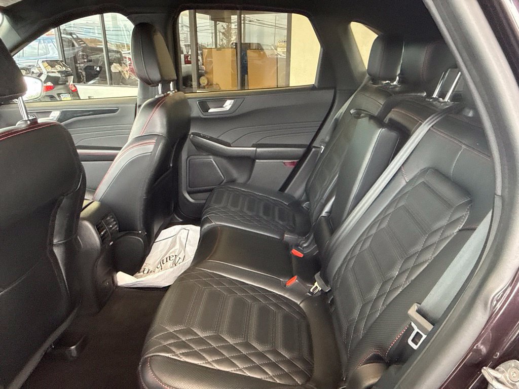 Certified 2023 Ford Escape ST-Line Elite w/ Premium Technology Package AWD/4WD image 15
