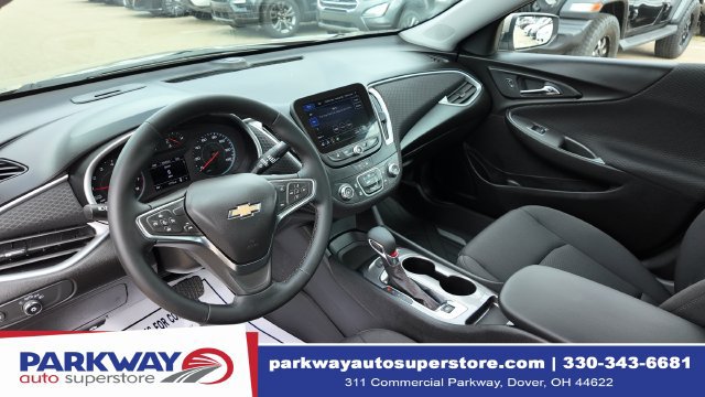 Used 2025 Chevrolet Malibu RS FWD image 13