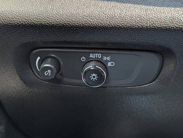 Used 2023 Chevrolet Traverse LT w/ LPO, Cargo Package AWD/4WD image 26