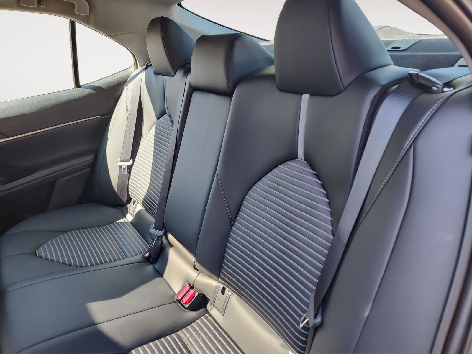 Used 2024 Toyota Camry SE w/ Cold Weather Package FWD image 13