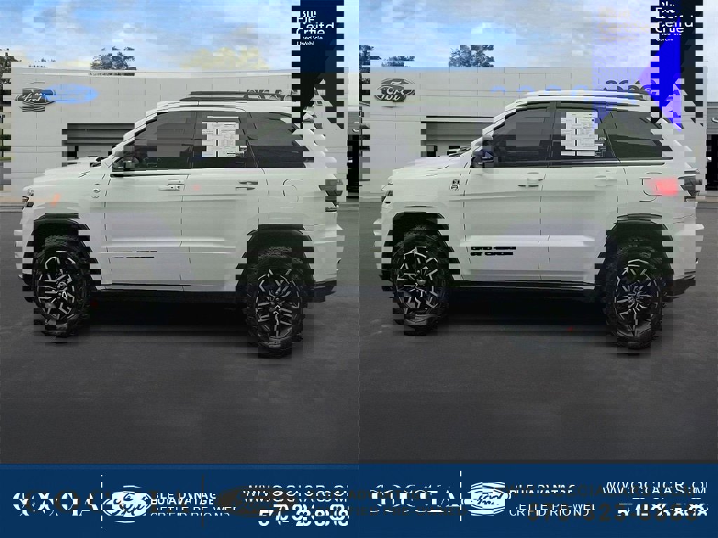 Used 2018 Jeep Grand Cherokee Trailhawk image 2