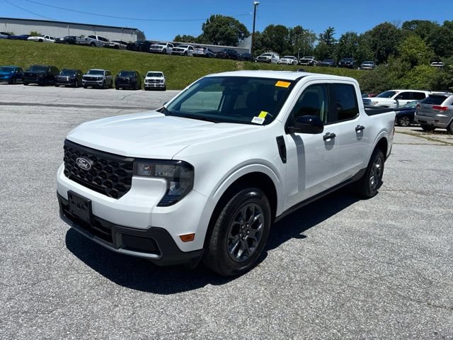 Certified 2025 Ford Maverick XLT w/ XLT Luxury Package FWD image 4