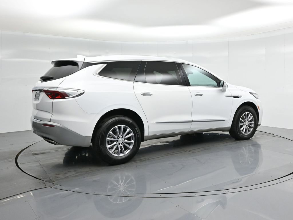 Used 2022 Buick Enclave Essence image 28