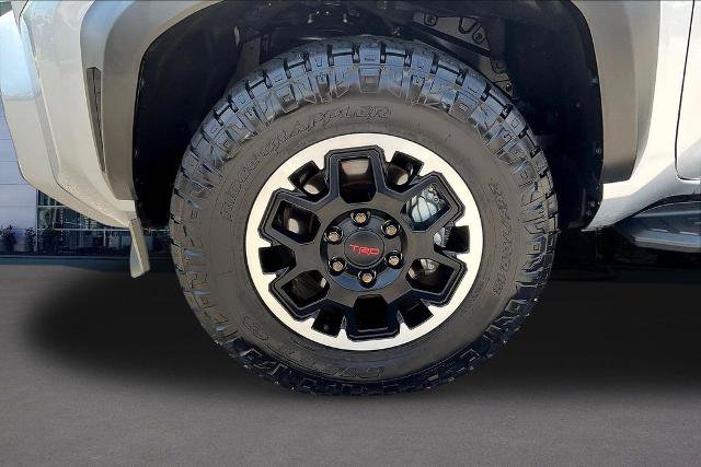 Used 2025 Toyota 4Runner TRD Off-Road Premium AWD/4WD image 33