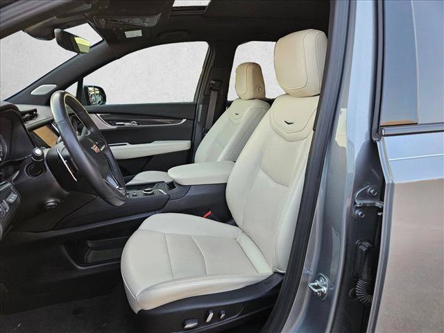 Used 2024 Cadillac XT6 Sport w/ Technology Package AWD/4WD image 13