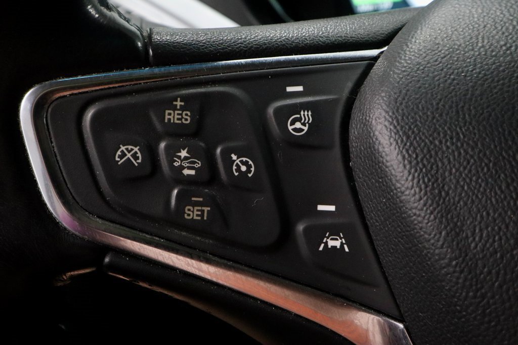 Used 2020 Chevrolet Bolt Premier w/ Infotainment Package image 27