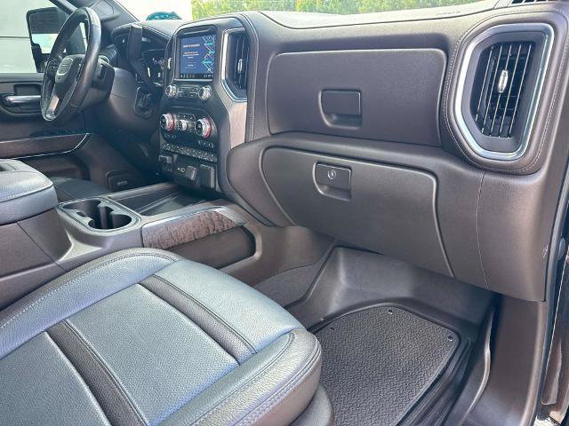 Used 2021 GMC Sierra 2500 Denali w/ Denali Black Diamond Edition AWD/4WD image 12